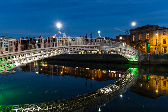 Hapenny Bridge, Dublin
