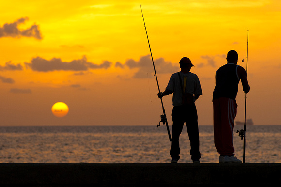 Fishing on the Malecón