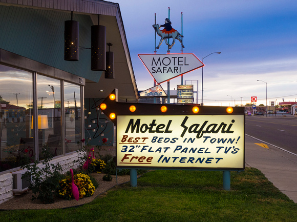 Motel Safari,  Tucumcari