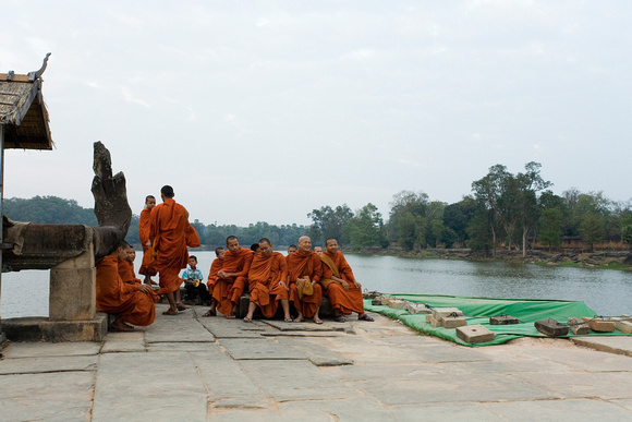 Monks, Angkor Wat