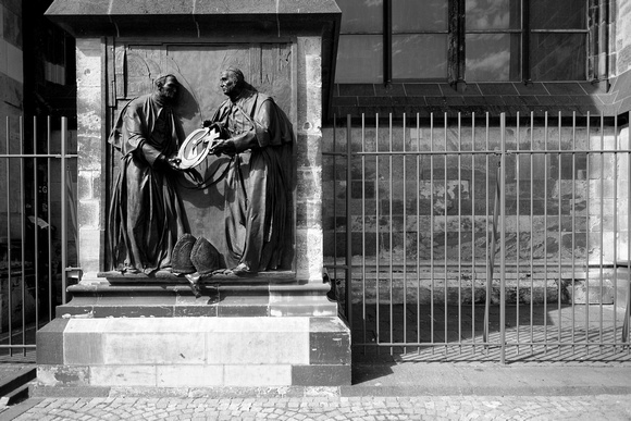 Kölner Dom Statues